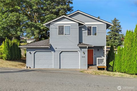 Photo of 1515 Pennsylvania Avenue, Bremerton, WA 98337 (MLS # 2433691)