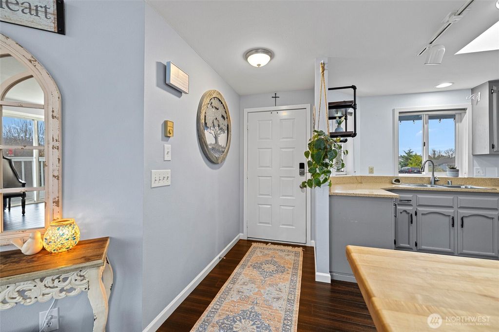 Photo of 96 SW Bainbridge Lane, Coupeville, WA 98239 (MLS # 2457452)