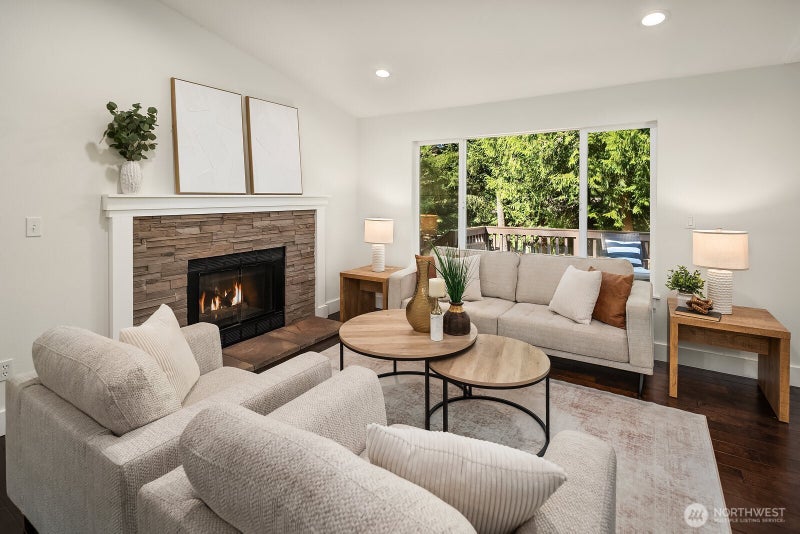 22706 NE 12th Place