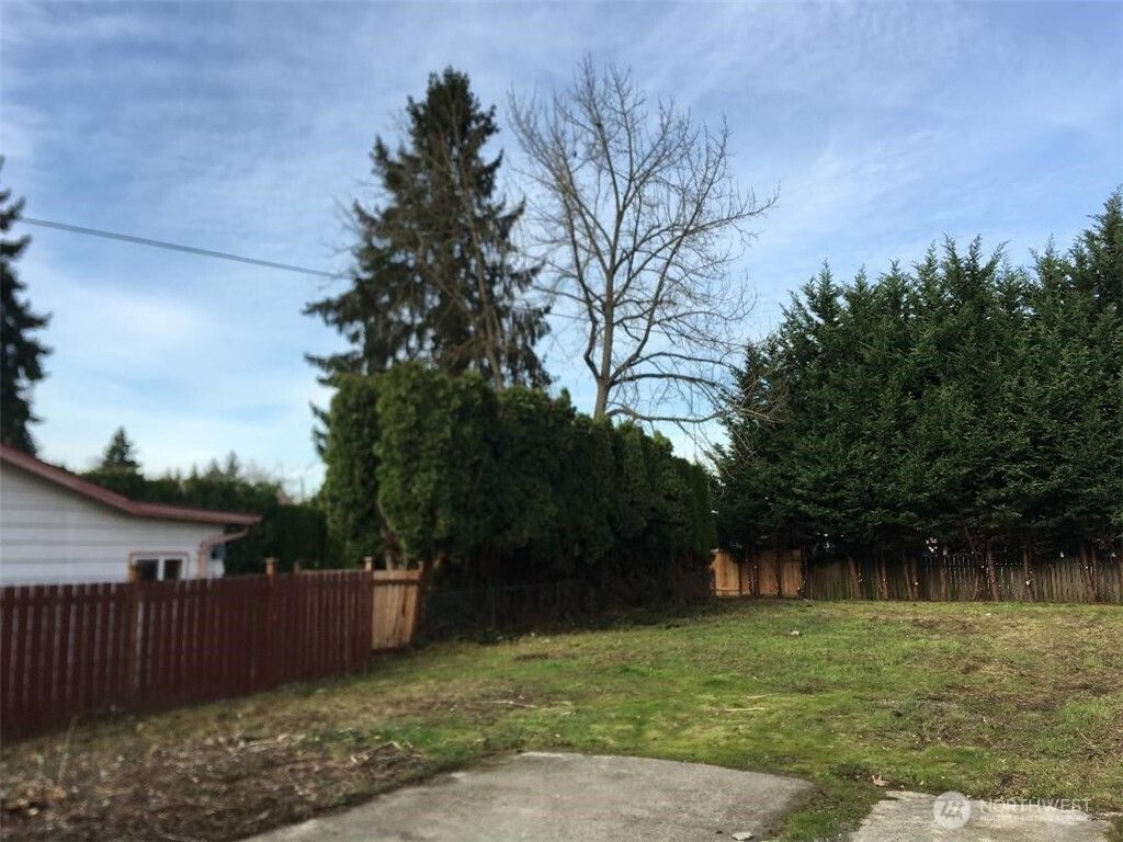 Photo of 0 12XX 10th Street NE, Auburn, WA 98002 (MLS # 2511029)