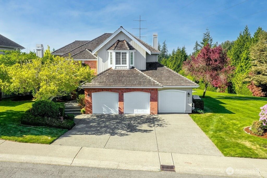 Photo of 16122 SE 266th Street, Covington, WA 98042 (MLS # 2372939)