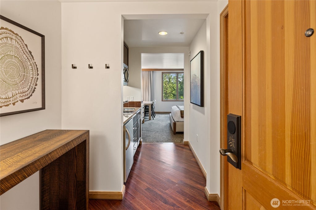 Photo of 3600 Suncadia Trail #4020, Cle Elum, WA 98922 (MLS # 2563288)
