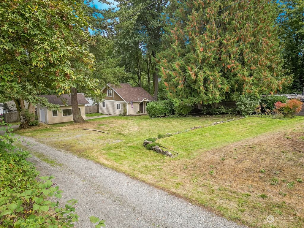 Photo of 15858 SE 116th Street, Renton, WA 98059 (MLS # 2212698)