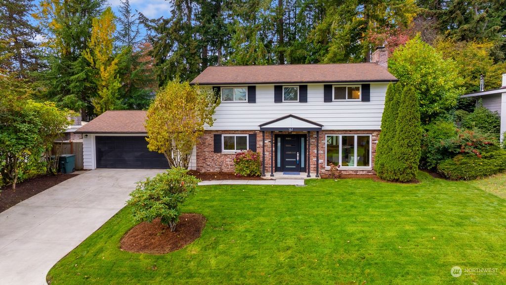 Photo of 161 165th Avenue NE, Bellevue, WA 98008 (MLS # 2310323)
