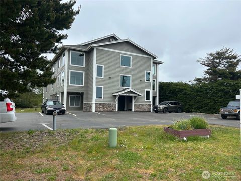 978 Point Brown Avenue SE 7 Ocean Shores WA 98569