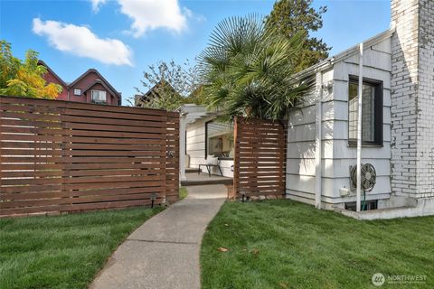Photo of 1018 NE 96th Street, Seattle, WA 98115 (MLS # 2443763)