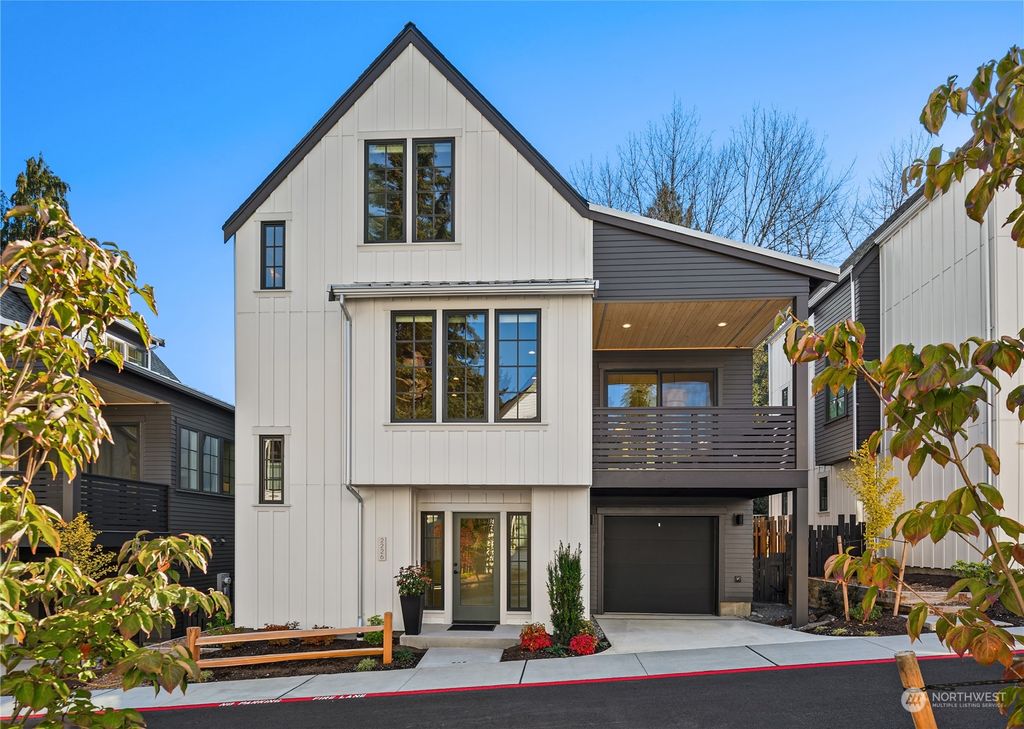 Photo of 2228 NE 125th Street, Seattle, WA 98125 (MLS # 2325030)