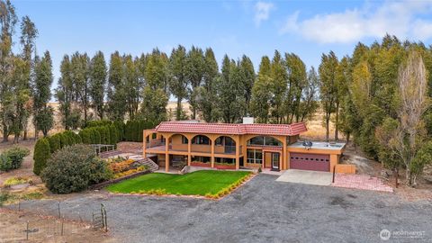 Photo of 18850 Stratford Road NE, Moses Lake, WA 98837 (MLS # 2448675) Photo of 18850 Stratford Road NE, Moses Lake, WA 98837 (MLS # 2448675)