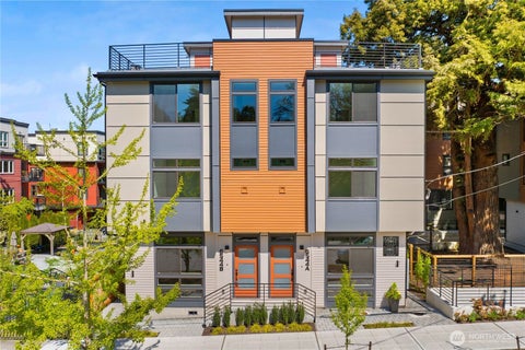 Photo of 6546 D Latona Avenue NE, Seattle, WA 98115 (MLS # 2536032)