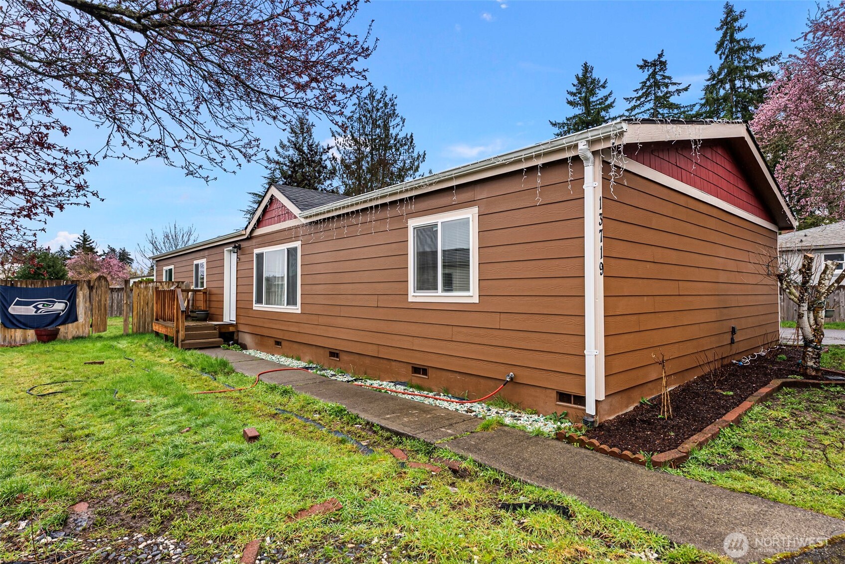 13719 12th Avenue S 12