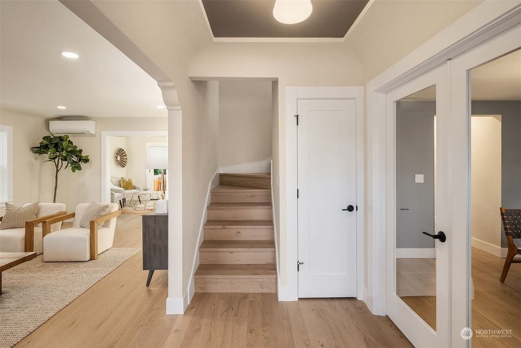 Photo of 8021 Wallingford Avenue N, Seattle, WA 98103 (MLS # 2186050)