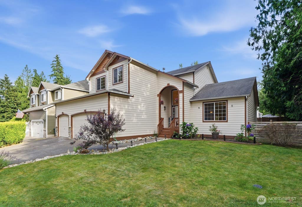 Photo of 32518 138th Street SE, Sultan, WA 98294 (MLS # 2562216)
