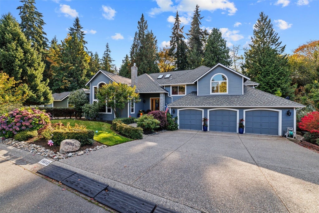 Photo of 15012 16th Avenue SE, Mill Creek, WA 98012 (MLS # 2598848)