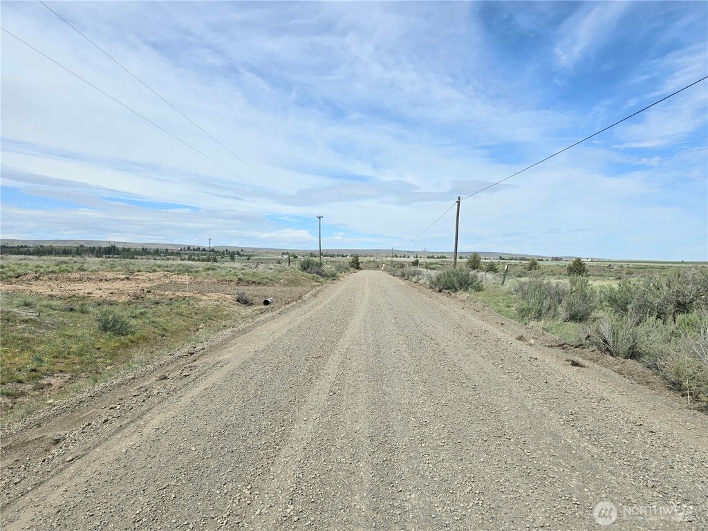 listing image 9367940176270960547