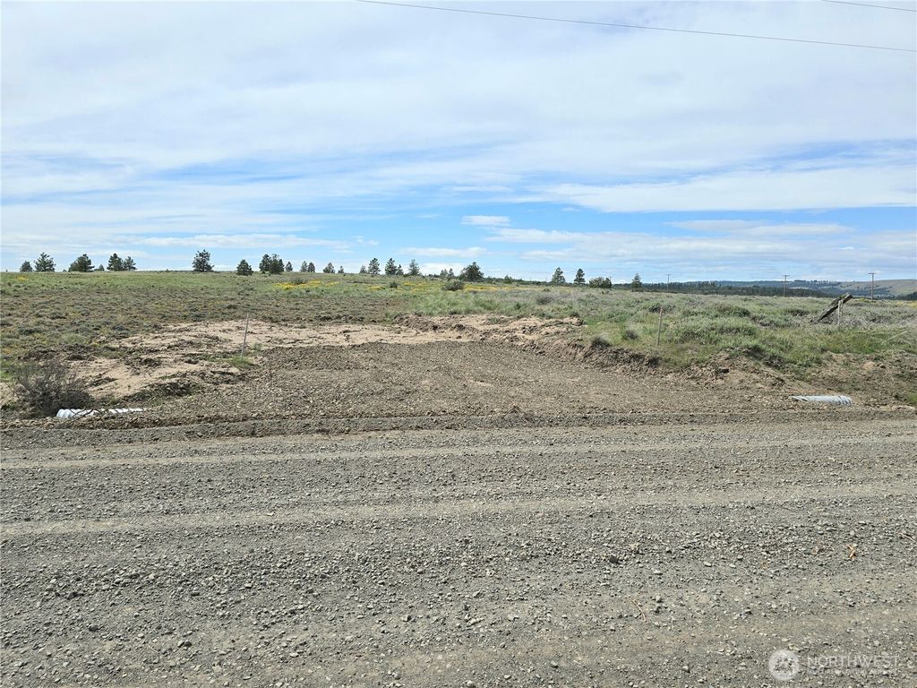 listing image 9369370121903132937