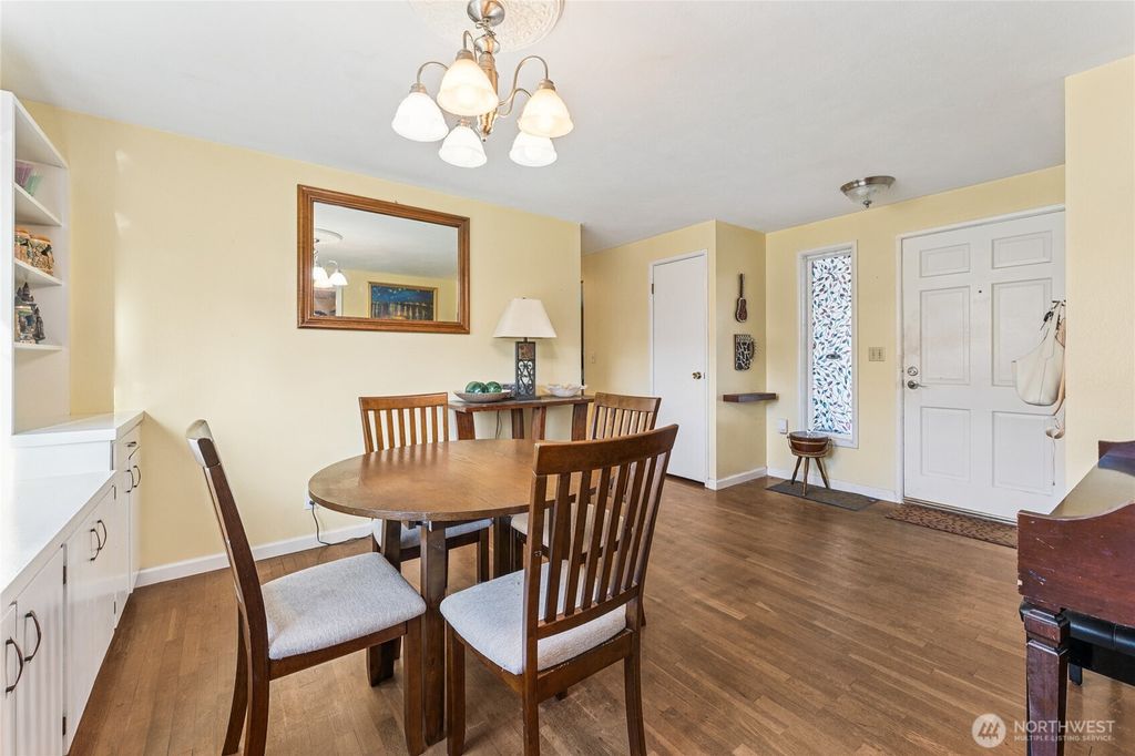 Photo of 406 Dupont Avenue, Dupont, WA 98327 (MLS # 2480355)