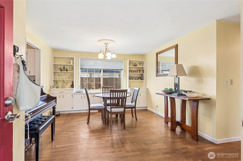 406 Dupont Avenue