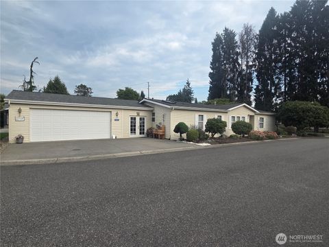 Photo of 572 Andrew Drive #3, Burlington, WA 98233 (MLS # 2427473)