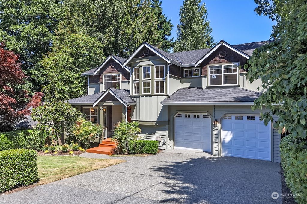 Photo of 9010 27th Avenue NE, Seattle, WA 98115 (MLS # 2142796)