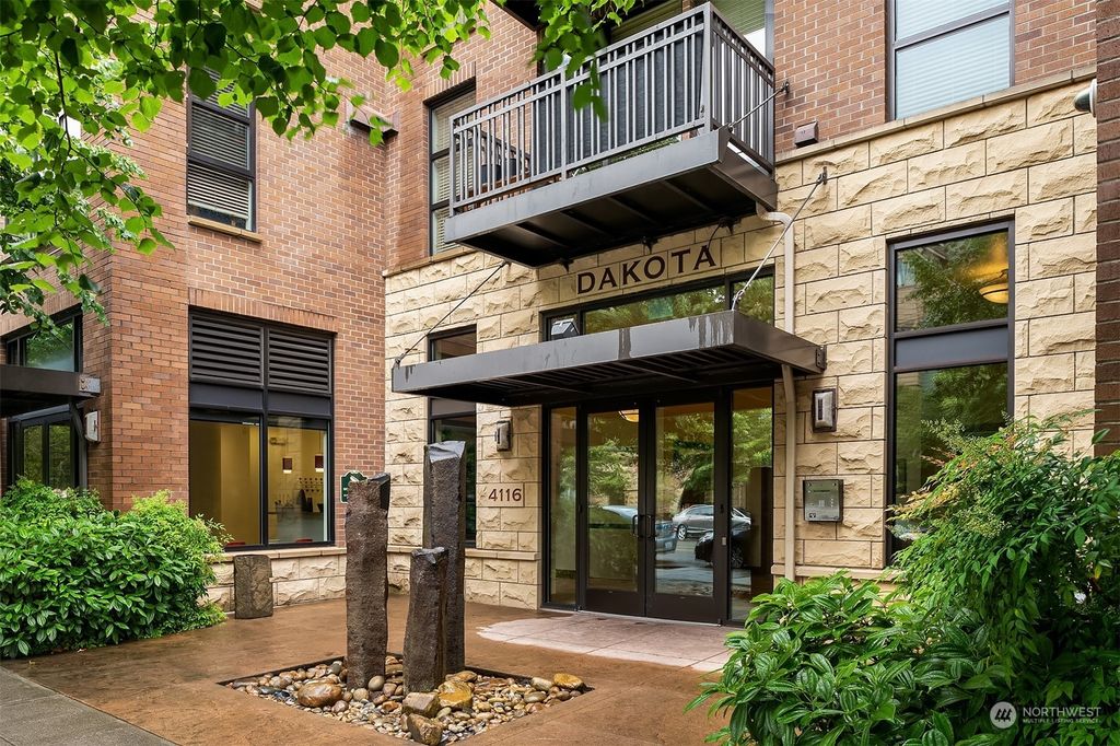 Photo of 4116 California Avenue SW #404, Seattle, WA 98116 (MLS # 2129977)
