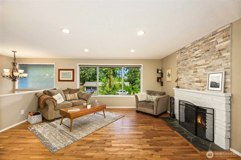 Photo of 1622 196th Place SW, Lynnwood, WA 98036 (MLS # 2395360)