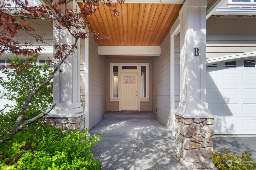 Photo of 512 Union Avenue NE #B, Renton, WA 98059 (MLS # 2218889)