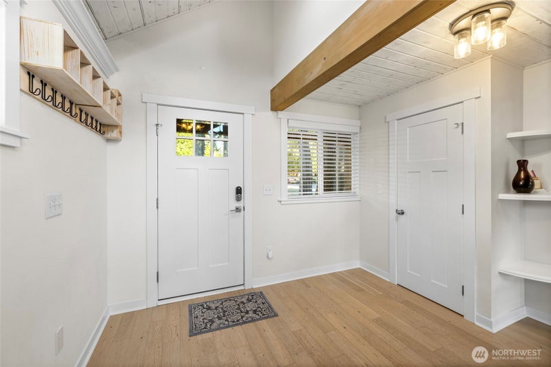 728 Tillamuk Drive