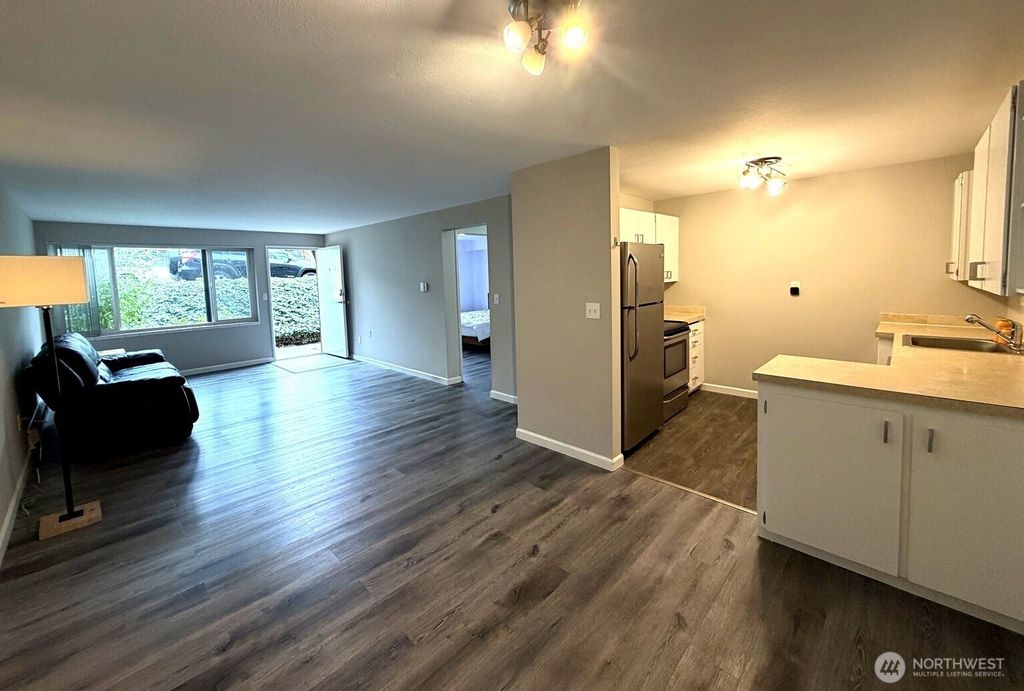 Photo of 240 S 152 Street #118, Burien, WA 98148 (MLS # 2488958)