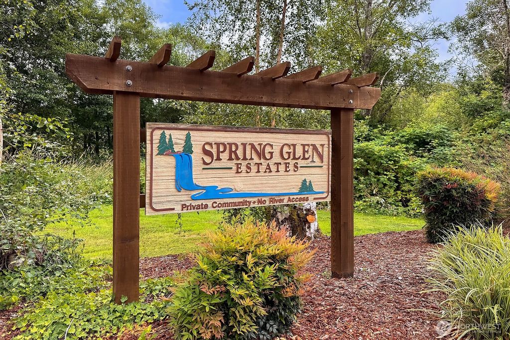 Photo of 35706 SE 47th Place, Fall City, WA 98024 (MLS # 2405128)