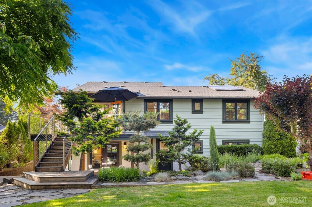 Photo of 9615 NE 26th Street, Clyde Hill, WA 98004 (MLS # 2483882)