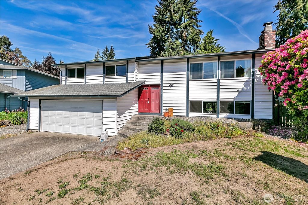 Photo of 3114 SW 313th Place, Federal Way, WA 98023 (MLS # 2429912)