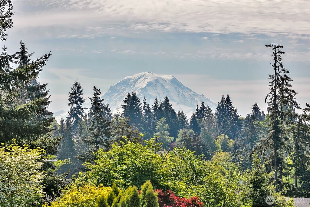 Photo of 3114 SW 313th Place, Federal Way, WA 98023 (MLS # 2429912)