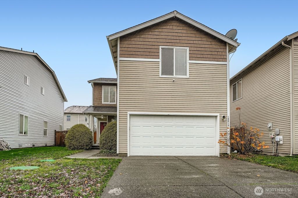 Photo of 10014 Dragt Street SE, Yelm, WA 98597 (MLS # 2470166)