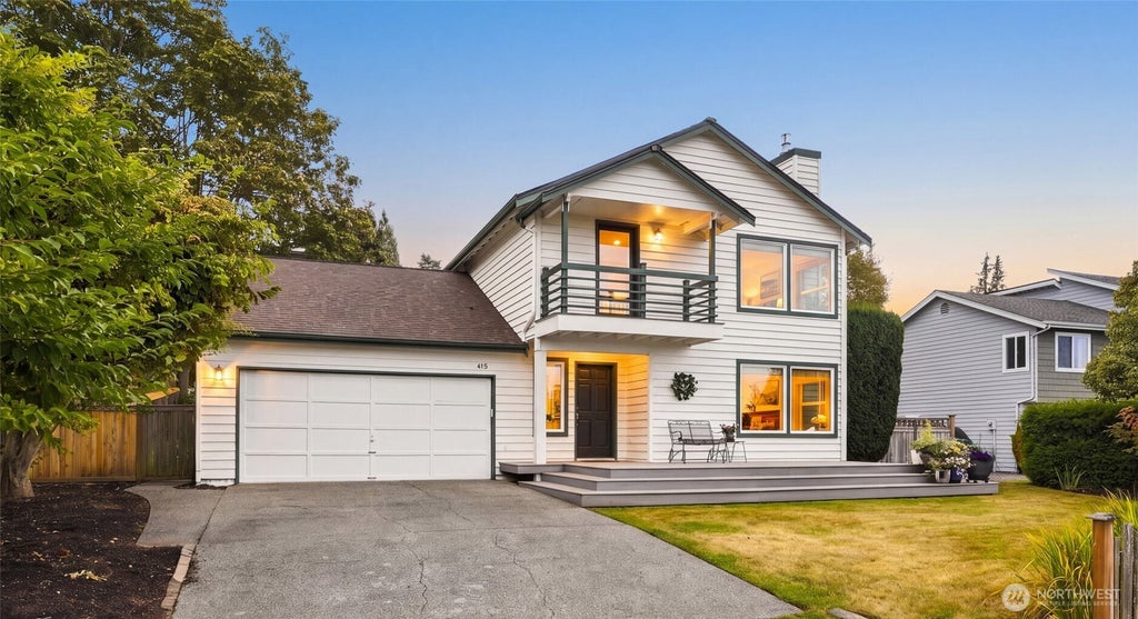 Photo of 415 5th Street, Mukilteo, WA 98275 (MLS # 2582193)