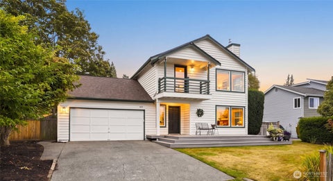 Photo of 415 5th Street, Mukilteo, WA 98275 (MLS # 2582193)