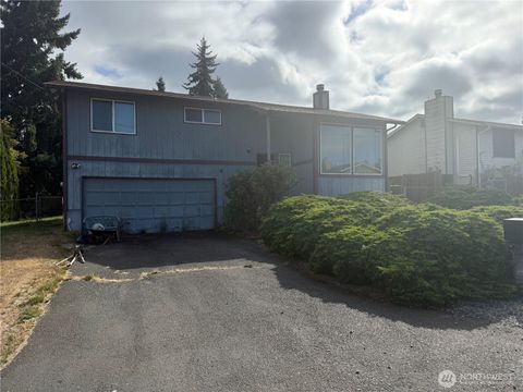 Photo of 16823 20th Avenue Ct E, Spanaway, WA 98387 (MLS # 2446106)