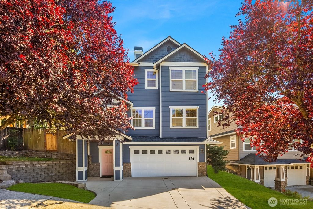 Photo of 520 46th Street SE, Everett, WA 98203 (MLS # 2435310)