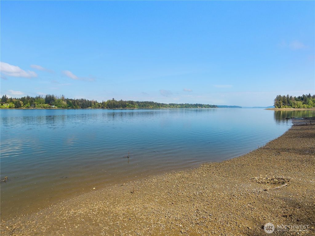 Photo of 6235 Swayne Drive NE, Olympia, WA 98516 (MLS # 2517538)