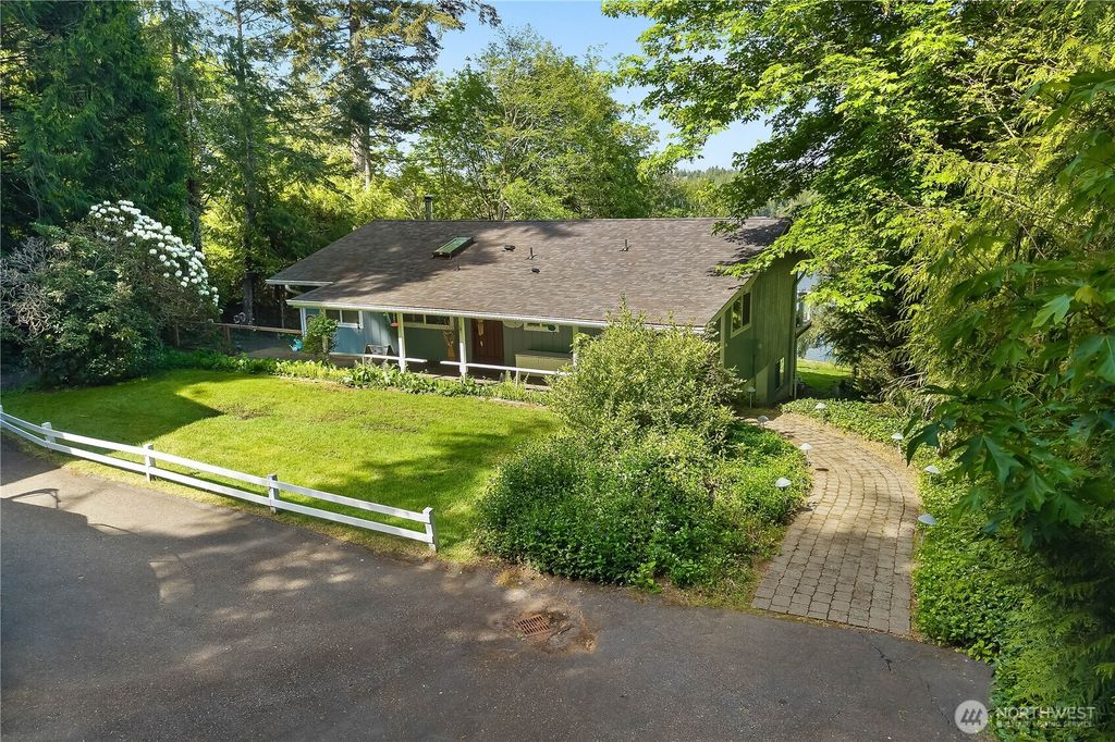 Photo of 6235 Swayne Drive NE, Olympia, WA 98516 (MLS # 2517538)