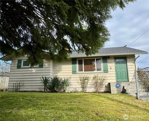 Photo of 1225 Madison Street, Everett, WA 98203 (MLS # 2479861)