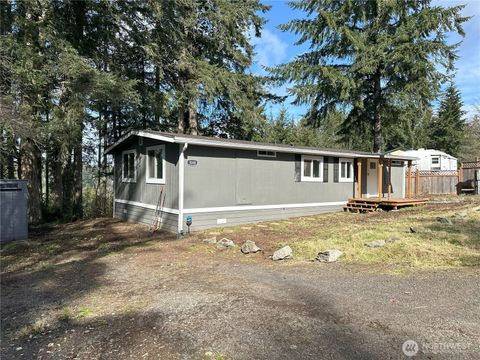 1040 NE Larson Boulevard Belfair WA 98528