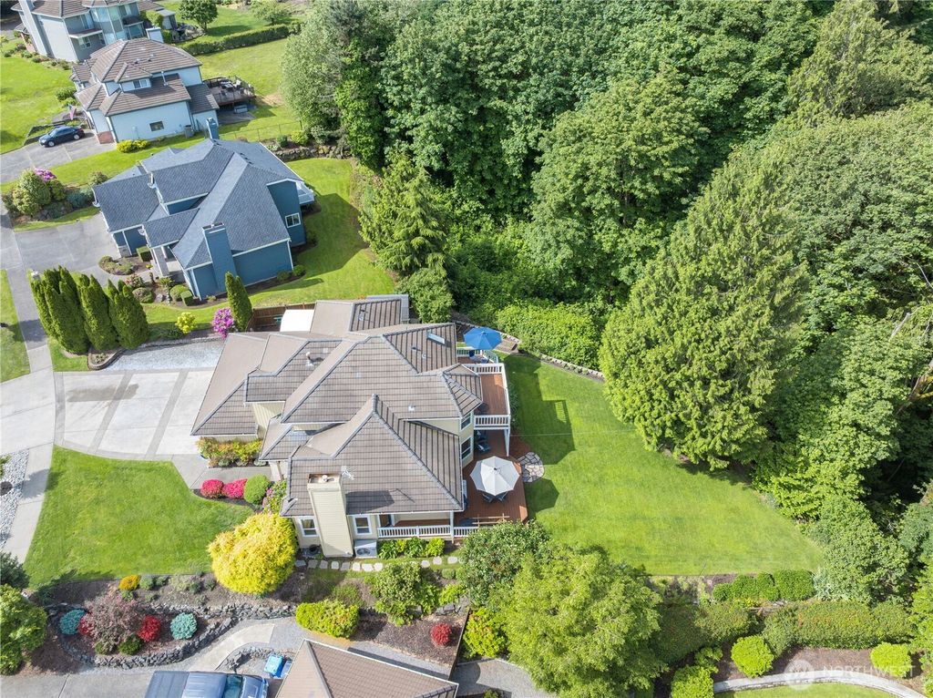 Photo of 1702 14th Street SW, Puyallup, WA 98371 (MLS # 2522600)
