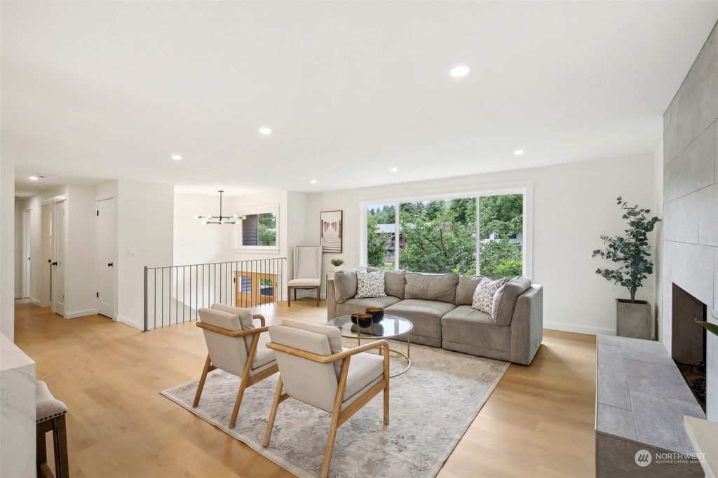 Photo of 13344 22nd Avenue NE, Seattle, WA 98125 (MLS # 2250773)