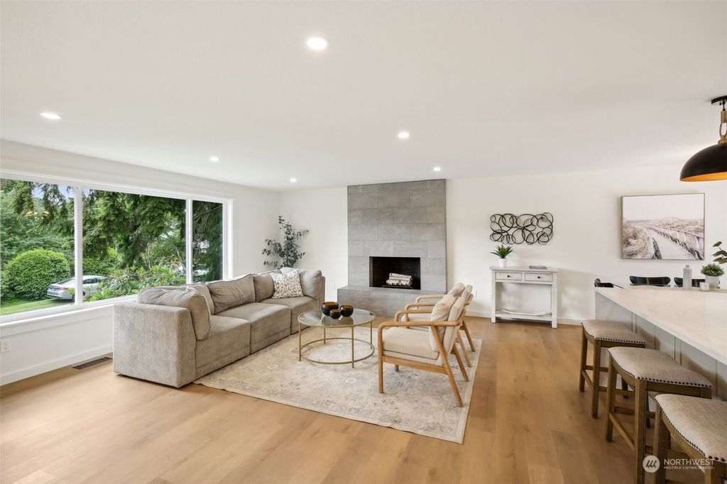 Photo of 13344 22nd Avenue NE, Seattle, WA 98125 (MLS # 2250773)