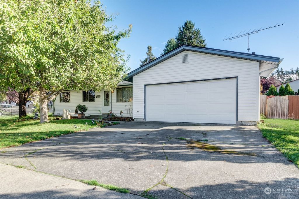 Photo of 5815 65th Drive NE, Marysville, WA 98270 (MLS # 2172649)