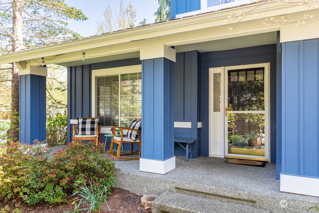 Photo of 405 SE 12th Place, North Bend, WA 98045 (MLS # 2065789)