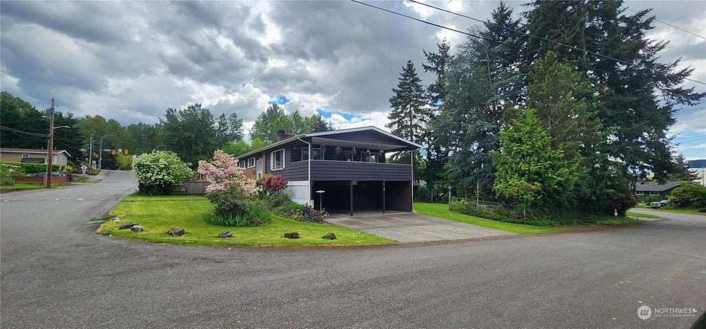 Photo of 17803 98th Avenue S, Renton, WA 98055 (MLS # 2234680)