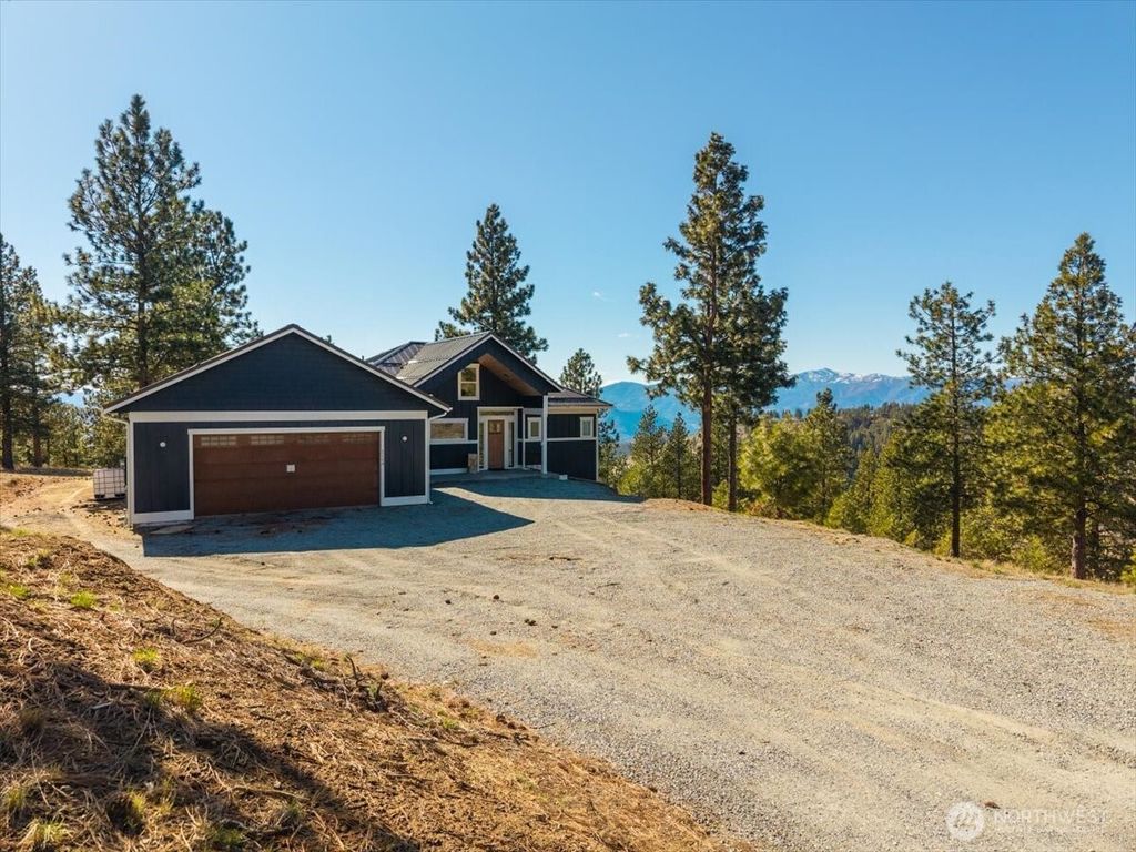 Photo of 1114 Blazing Star Lane, Chelan, WA 98816 (MLS # 2496293)