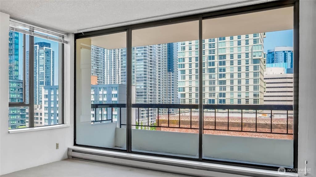 Photo of 2201 3rd Avenue #1205, Seattle, WA 98121 (MLS # 2565732)