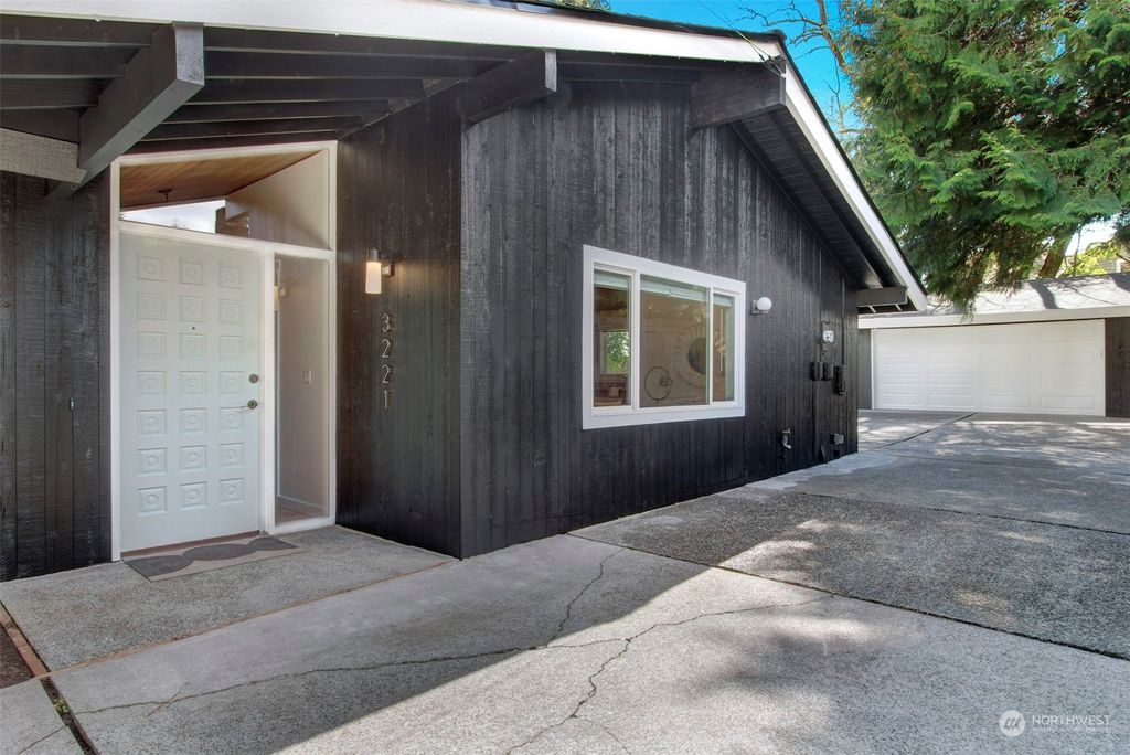 Photo of 3221 NE 91st Street, Seattle, WA 98115 (MLS # 2059781)